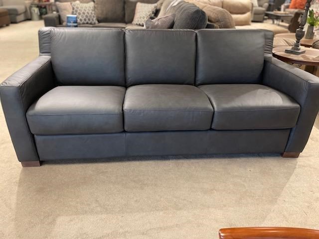 Digio Leather Sofas Sleeper Sofa 27020125100001 Queen Sleeper Sofa in Leather Coconis Furniture Mattress 1st Sleeper Sofas
